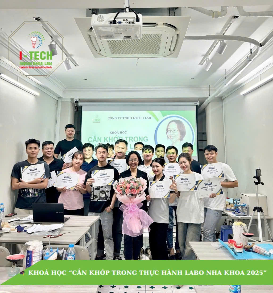 I-TECH LAB đã tổ chức khóa học “Cắn khớp trong thực hành Labo Nha Khoa 2025”, tạo cơ hội để đội ngũ KTV cập nhật kiến thức chuyên sâu và nâng cao tay nghề trong lĩnh vực phục hình nha khoa.