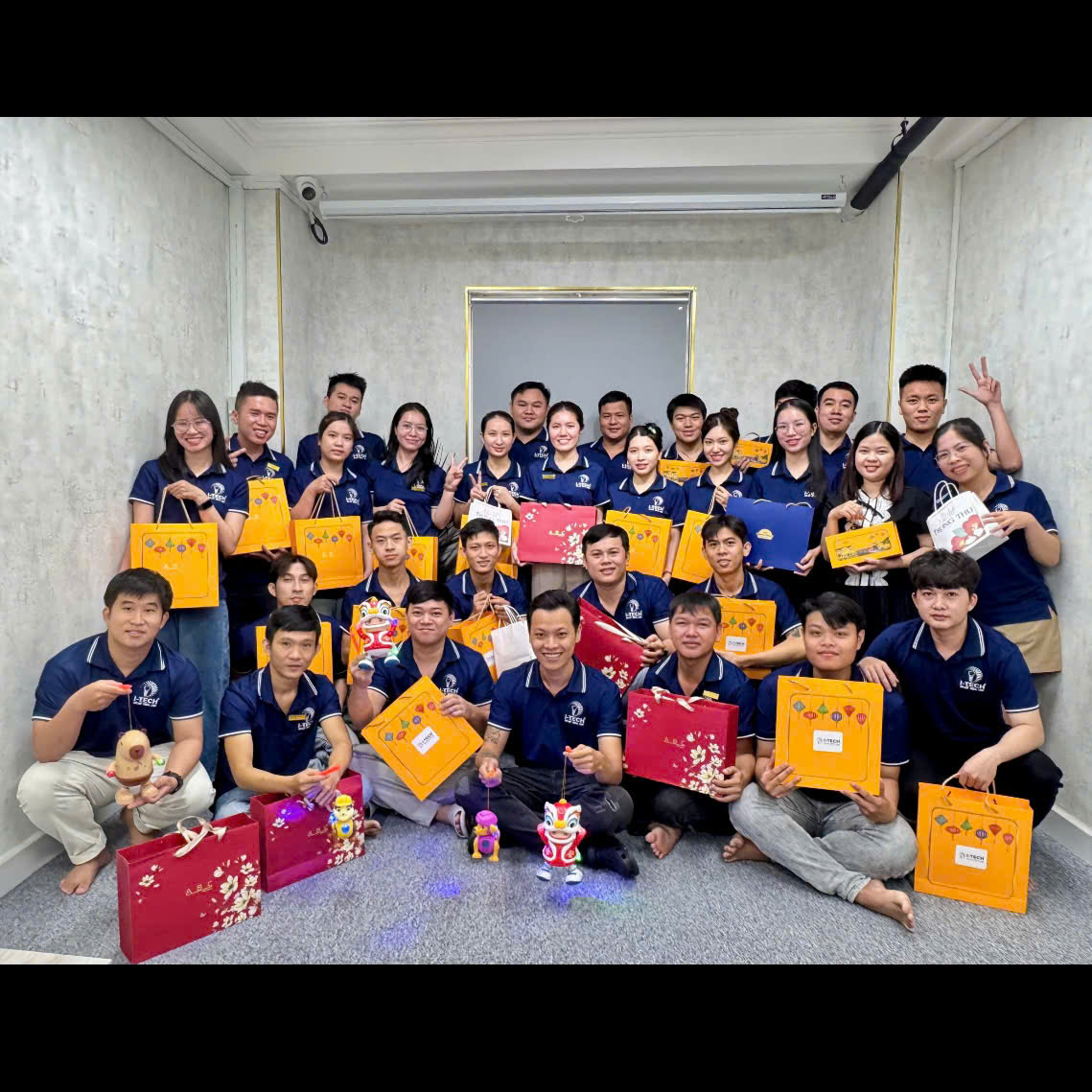 I-TECH LAB Trao Tặng Quà Trung Thu Tri Ân Đội Ngũ Nhân Viên